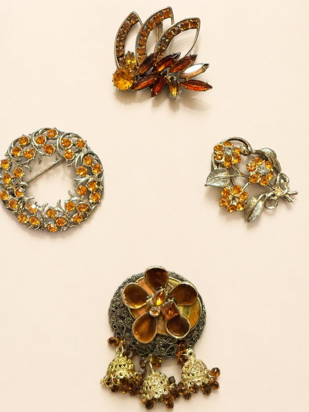 Vintage Amber Topaz Rhinestone Brooch Lot 4pc Set Dangling Charm Wreath